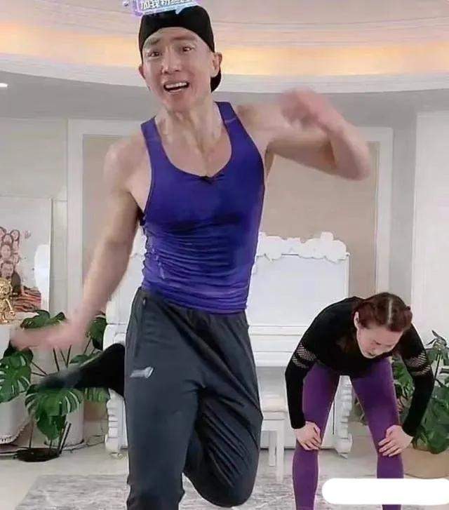 夫妇直播健身明星视频_直播健身明星夫妇_夫妇直播健身明星有哪些